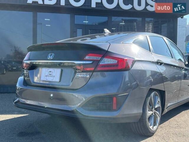 Серый Хонда Клерити, объемом двигателя 1.5 л и пробегом 106 тыс. км за 16490 $, фото 7 на Automoto.ua