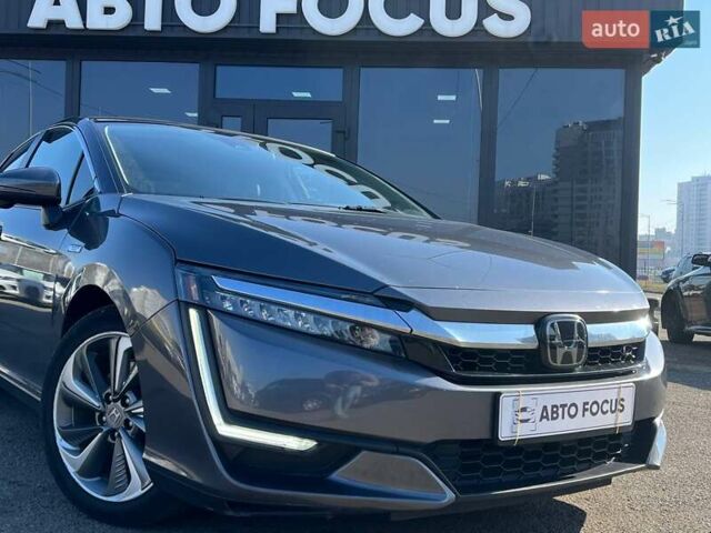 Серый Хонда Клерити, объемом двигателя 1.5 л и пробегом 106 тыс. км за 16490 $, фото 1 на Automoto.ua