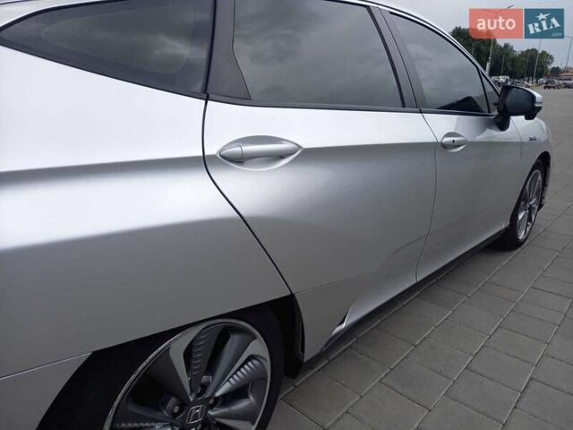 Сірий Хонда Клериті, об'ємом двигуна 1.5 л та пробігом 130 тис. км за 19800 $, фото 13 на Automoto.ua