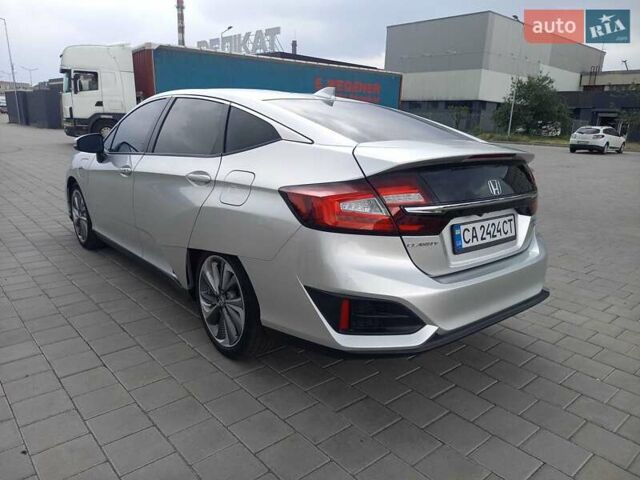 Сірий Хонда Клериті, об'ємом двигуна 1.5 л та пробігом 130 тис. км за 19800 $, фото 9 на Automoto.ua