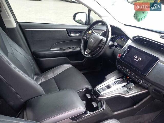 Сірий Хонда Клериті, об'ємом двигуна 1.5 л та пробігом 130 тис. км за 19800 $, фото 22 на Automoto.ua