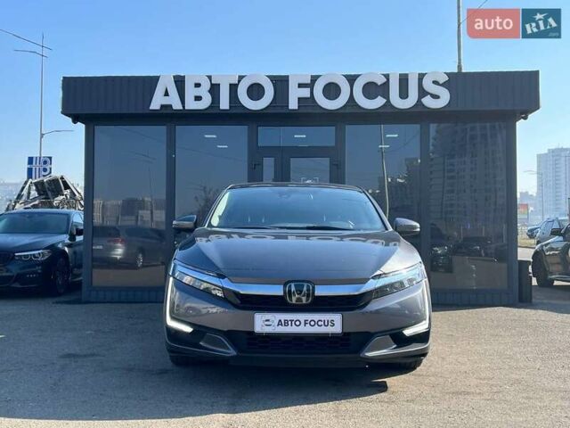 Серый Хонда Клерити, объемом двигателя 1.5 л и пробегом 106 тыс. км за 16490 $, фото 2 на Automoto.ua