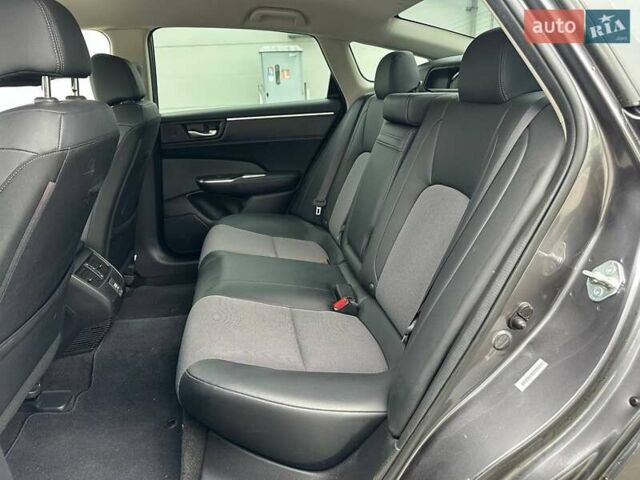 Серый Хонда Клерити, объемом двигателя 1.5 л и пробегом 106 тыс. км за 16990 $, фото 8 на Automoto.ua