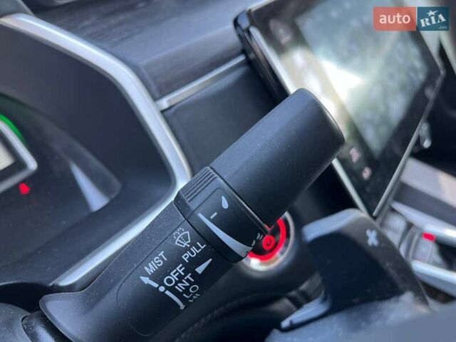 Серый Хонда Клерити, объемом двигателя 1.5 л и пробегом 106 тыс. км за 16490 $, фото 22 на Automoto.ua