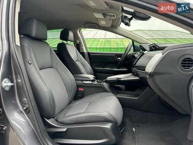 Серый Хонда Клерити, объемом двигателя 1.5 л и пробегом 106 тыс. км за 16990 $, фото 10 на Automoto.ua