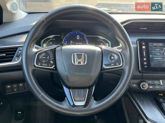 Серый Хонда Клерити, объемом двигателя 1.5 л и пробегом 106 тыс. км за 16490 $, фото 15 на Automoto.ua