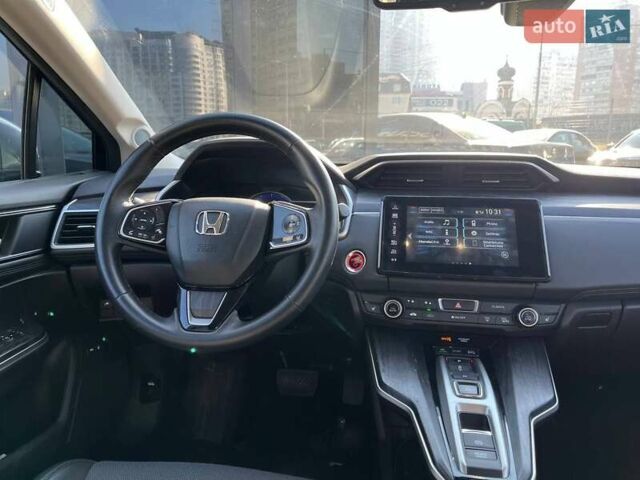 Серый Хонда Клерити, объемом двигателя 1.5 л и пробегом 106 тыс. км за 16490 $, фото 14 на Automoto.ua