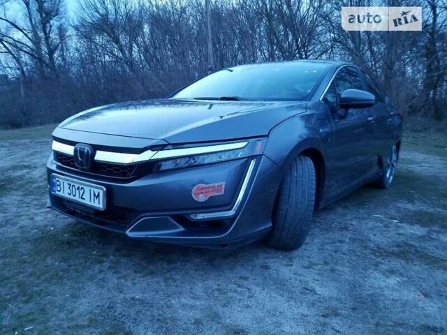 Серый Хонда Клерити, объемом двигателя 1.5 л и пробегом 119 тыс. км за 18599 $, фото 1 на Automoto.ua