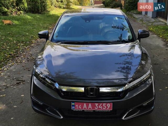 Серый Хонда Клерити, объемом двигателя 1.5 л и пробегом 27 тыс. км за 20900 $, фото 3 на Automoto.ua