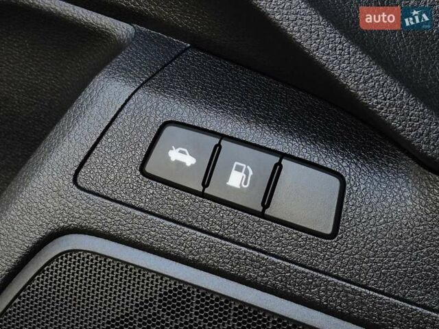 Серый Хонда Клерити, объемом двигателя 1.5 л и пробегом 27 тыс. км за 20900 $, фото 29 на Automoto.ua