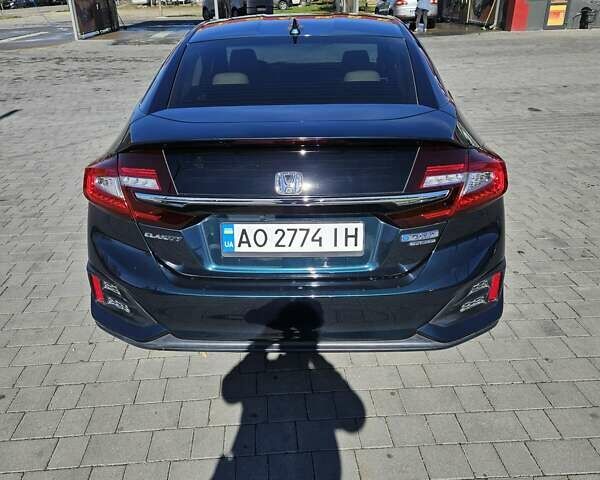 Зелений Хонда Клериті, об'ємом двигуна 1.5 л та пробігом 101 тис. км за 18000 $, фото 4 на Automoto.ua