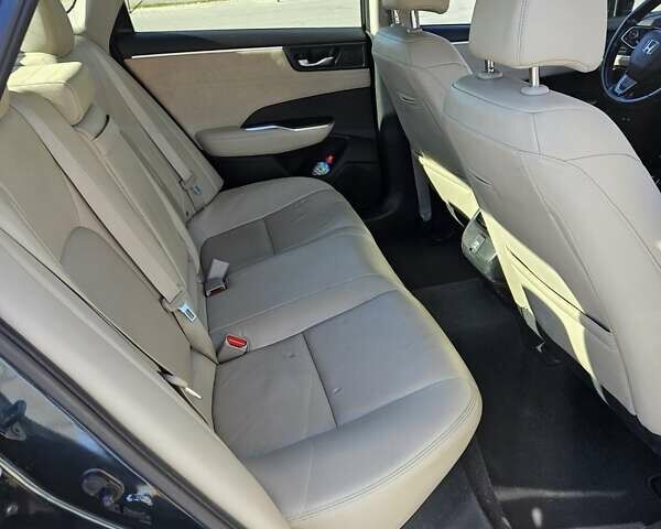 Зелений Хонда Клериті, об'ємом двигуна 1.5 л та пробігом 101 тис. км за 18000 $, фото 7 на Automoto.ua