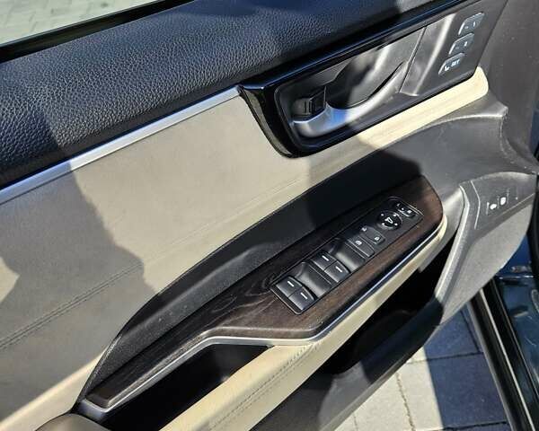 Зелений Хонда Клериті, об'ємом двигуна 1.5 л та пробігом 101 тис. км за 18000 $, фото 9 на Automoto.ua