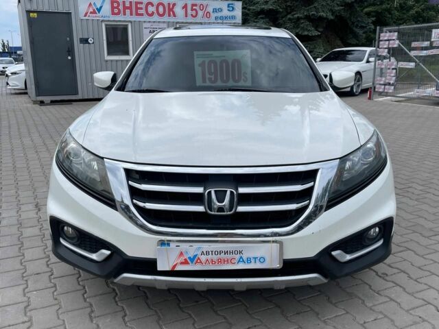 Белый Хонда Кросстур, объемом двигателя 2.4 л и пробегом 208 тыс. км за 11999 $, фото 1 на Automoto.ua