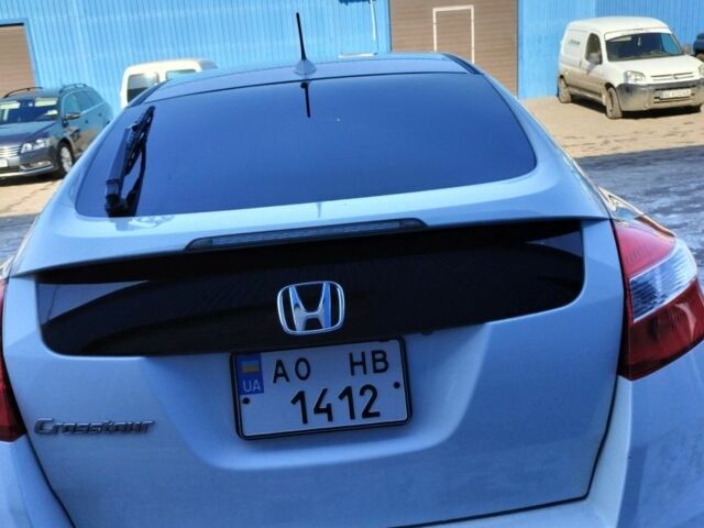 Білий Хонда Кросстур, об'ємом двигуна 2.4 л та пробігом 208 тис. км за 11600 $, фото 5 на Automoto.ua