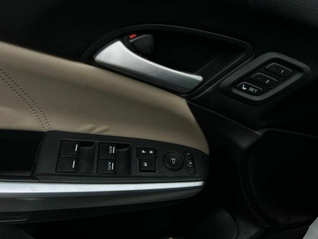 Білий Хонда Кросстур, об'ємом двигуна 2.4 л та пробігом 256 тис. км за 11400 $, фото 13 на Automoto.ua