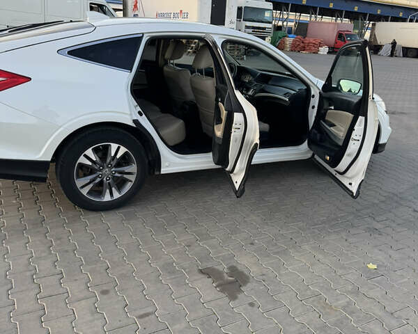 Білий Хонда Кросстур, об'ємом двигуна 3.47 л та пробігом 198 тис. км за 12800 $, фото 9 на Automoto.ua