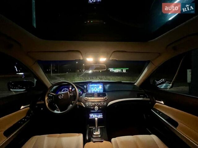 Білий Хонда Кросстур, об'ємом двигуна 2.4 л та пробігом 147 тис. км за 14000 $, фото 8 на Automoto.ua