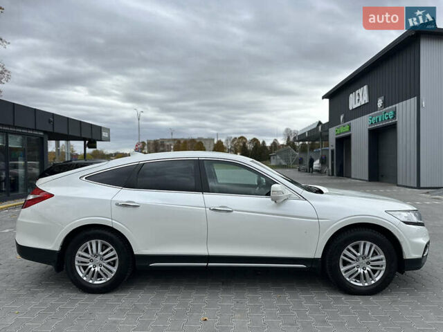 Білий Хонда Кросстур, об'ємом двигуна 2.35 л та пробігом 294 тис. км за 12950 $, фото 14 на Automoto.ua