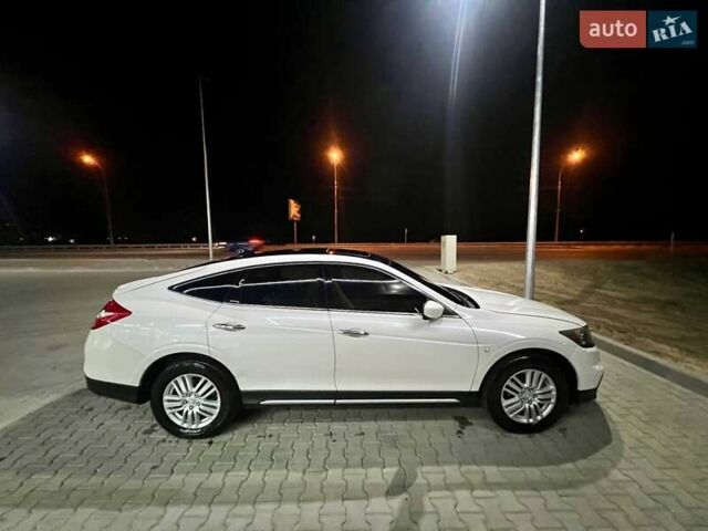 Білий Хонда Кросстур, об'ємом двигуна 2.4 л та пробігом 147 тис. км за 14000 $, фото 4 на Automoto.ua