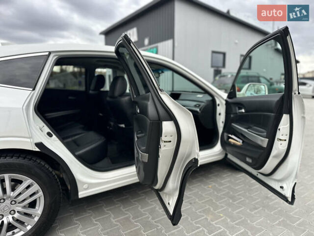 Білий Хонда Кросстур, об'ємом двигуна 2.35 л та пробігом 294 тис. км за 12950 $, фото 92 на Automoto.ua
