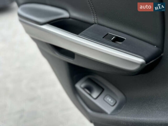 Білий Хонда Кросстур, об'ємом двигуна 2.35 л та пробігом 294 тис. км за 12950 $, фото 79 на Automoto.ua