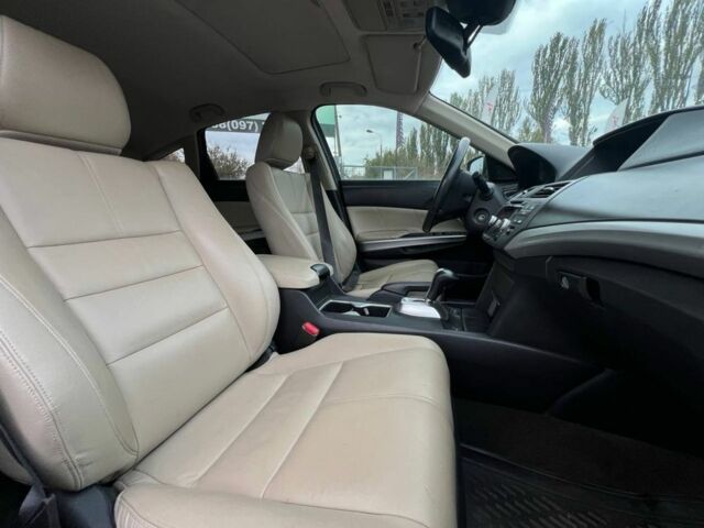 Білий Хонда Кросстур, об'ємом двигуна 2.4 л та пробігом 256 тис. км за 11400 $, фото 7 на Automoto.ua