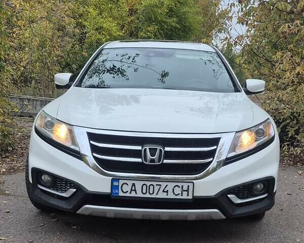 Белый Хонда Кросстур, объемом двигателя 2.4 л и пробегом 360 тыс. км за 13200 $, фото 7 на Automoto.ua