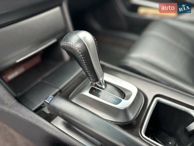 Білий Хонда Кросстур, об'ємом двигуна 2.35 л та пробігом 294 тис. км за 12950 $, фото 57 на Automoto.ua