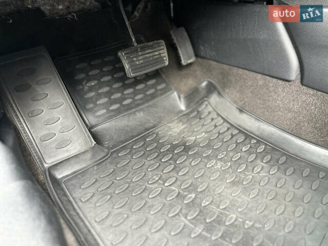 Білий Хонда Кросстур, об'ємом двигуна 2.35 л та пробігом 294 тис. км за 12950 $, фото 61 на Automoto.ua