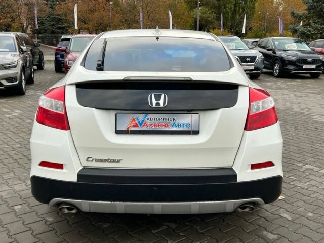 Білий Хонда Кросстур, об'ємом двигуна 2.4 л та пробігом 256 тис. км за 11400 $, фото 4 на Automoto.ua