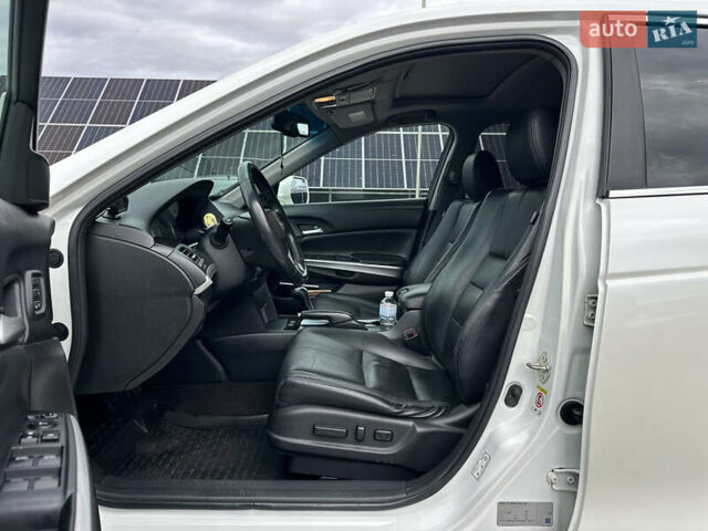 Білий Хонда Кросстур, об'ємом двигуна 2.35 л та пробігом 294 тис. км за 12950 $, фото 51 на Automoto.ua