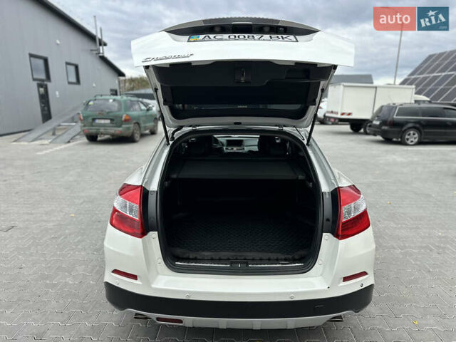 Білий Хонда Кросстур, об'ємом двигуна 2.35 л та пробігом 294 тис. км за 12950 $, фото 81 на Automoto.ua