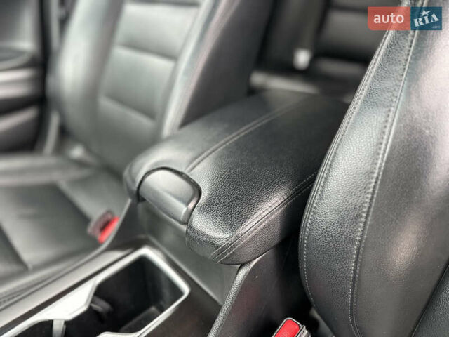 Білий Хонда Кросстур, об'ємом двигуна 2.35 л та пробігом 294 тис. км за 12950 $, фото 64 на Automoto.ua