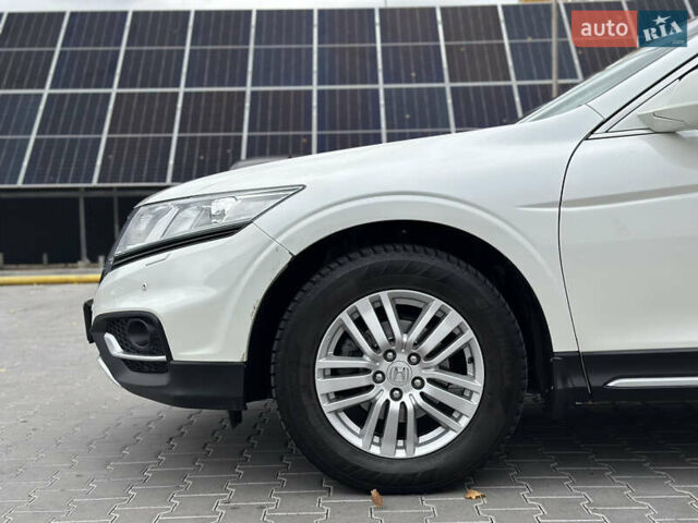Білий Хонда Кросстур, об'ємом двигуна 2.35 л та пробігом 294 тис. км за 12950 $, фото 4 на Automoto.ua