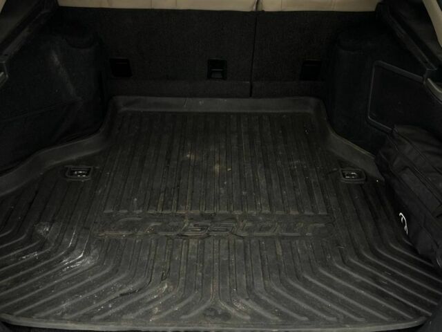 Білий Хонда Кросстур, об'ємом двигуна 2.4 л та пробігом 256 тис. км за 11400 $, фото 16 на Automoto.ua