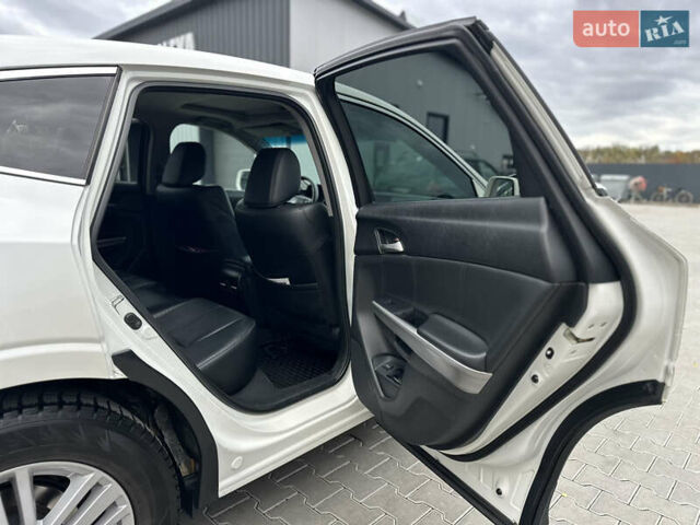 Білий Хонда Кросстур, об'ємом двигуна 2.35 л та пробігом 294 тис. км за 12950 $, фото 83 на Automoto.ua