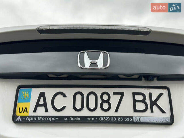 Білий Хонда Кросстур, об'ємом двигуна 2.35 л та пробігом 294 тис. км за 12950 $, фото 23 на Automoto.ua