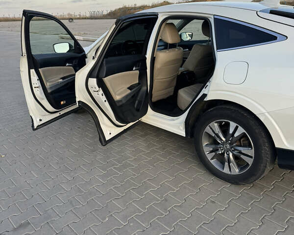 Білий Хонда Кросстур, об'ємом двигуна 3.47 л та пробігом 198 тис. км за 12800 $, фото 19 на Automoto.ua