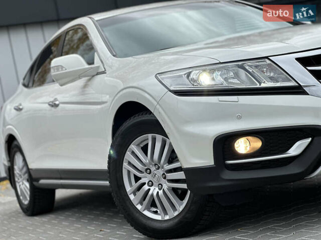 Білий Хонда Кросстур, об'ємом двигуна 2.35 л та пробігом 294 тис. км за 12950 $, фото 46 на Automoto.ua