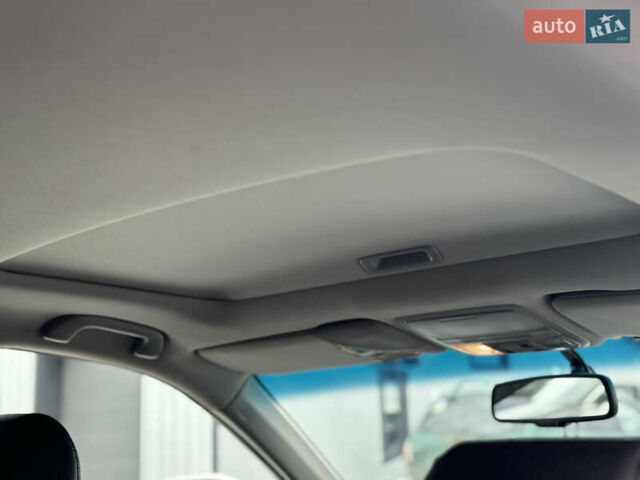 Білий Хонда Кросстур, об'ємом двигуна 2.35 л та пробігом 294 тис. км за 12950 $, фото 91 на Automoto.ua