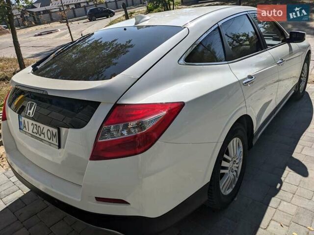 Белый Хонда Кросстур, объемом двигателя 2.36 л и пробегом 214 тыс. км за 11999 $, фото 4 на Automoto.ua