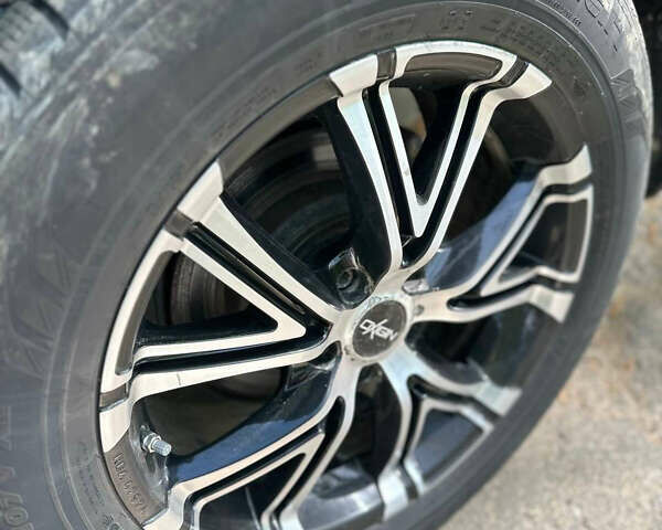 Хонда Кросстур 2013 в Черновцах на Automoto.ua Черный Хонда Кросстур, объемом двигателя 2.4 л и пробегом 179 тыс. км за 12200 $, фото 1 на Automoto.ua