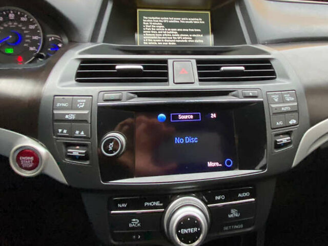 Чорний Хонда Кросстур, об'ємом двигуна 3 л та пробігом 146 тис. км за 11800 $, фото 10 на Automoto.ua