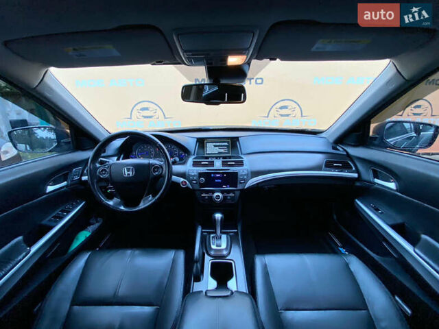 Чорний Хонда Кросстур, об'ємом двигуна 3 л та пробігом 146 тис. км за 11800 $, фото 8 на Automoto.ua