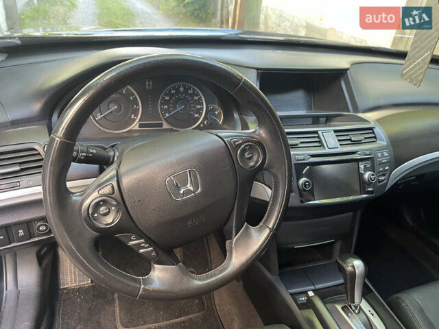 Чорний Хонда Кросстур, об'ємом двигуна 2.36 л та пробігом 220 тис. км за 10100 $, фото 6 на Automoto.ua