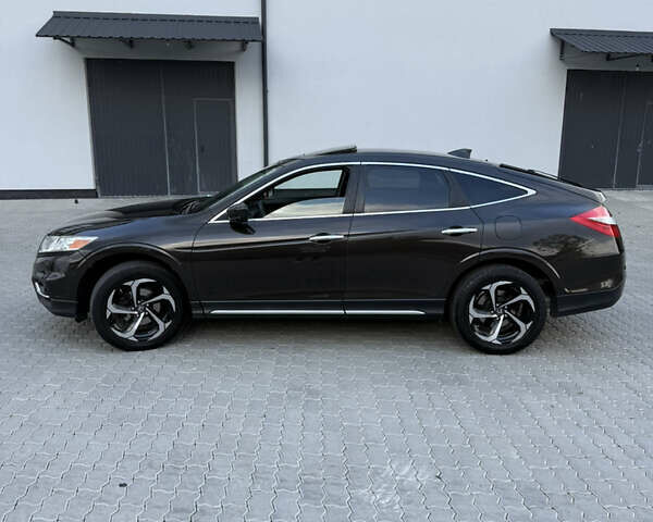 Коричневый Хонда Кросстур, объемом двигателя 2.35 л и пробегом 179 тыс. км за 13400 $, фото 2 на Automoto.ua