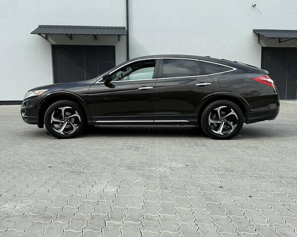 Коричневый Хонда Кросстур, объемом двигателя 2.35 л и пробегом 179 тыс. км за 13400 $, фото 4 на Automoto.ua