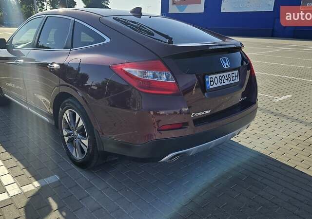 Красный Хонда Кросстур, объемом двигателя 3.5 л и пробегом 129 тыс. км за 14350 $, фото 8 на Automoto.ua