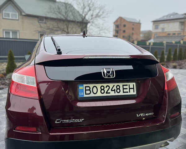 Красный Хонда Кросстур, объемом двигателя 3.5 л и пробегом 130 тыс. км за 14800 $, фото 9 на Automoto.ua